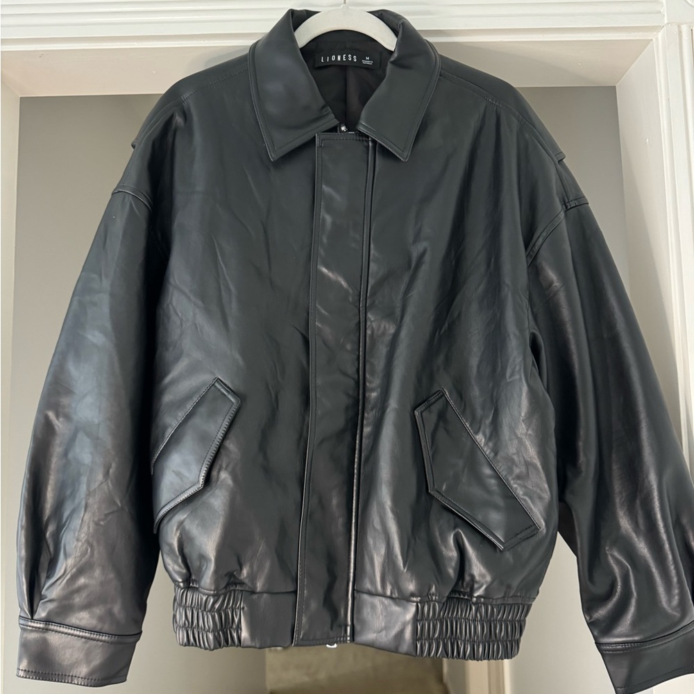 Lioness Black Bomber Jacket for women - Picture 7 of 7